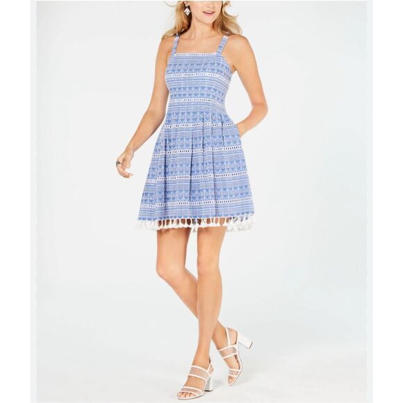 Vince Camuto Dresses & Skirts - Vince Camuto Blue White Embroidered Tassel Eyelet Summer Resort Size 8 / Medium